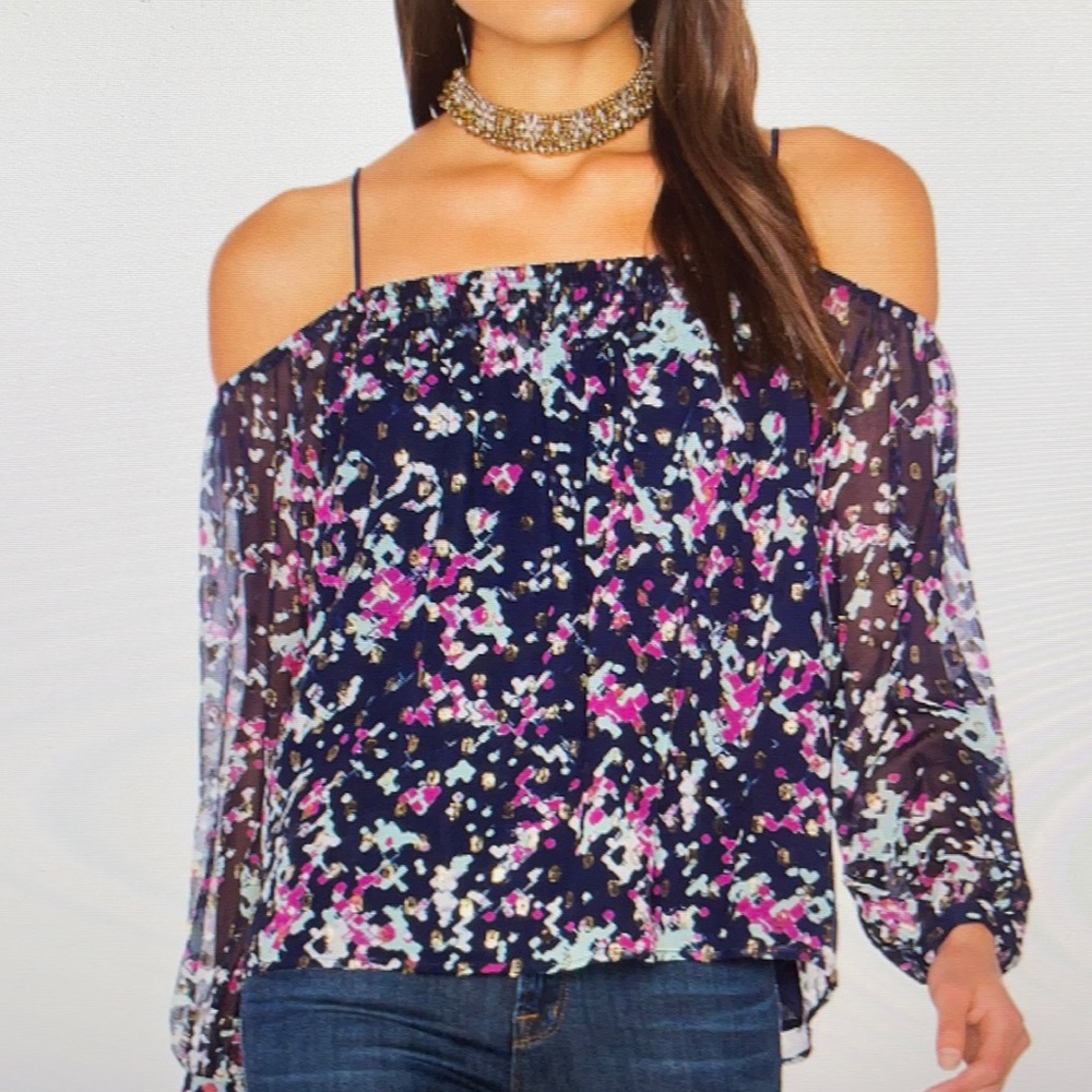 Greylin cold shoulder top size small